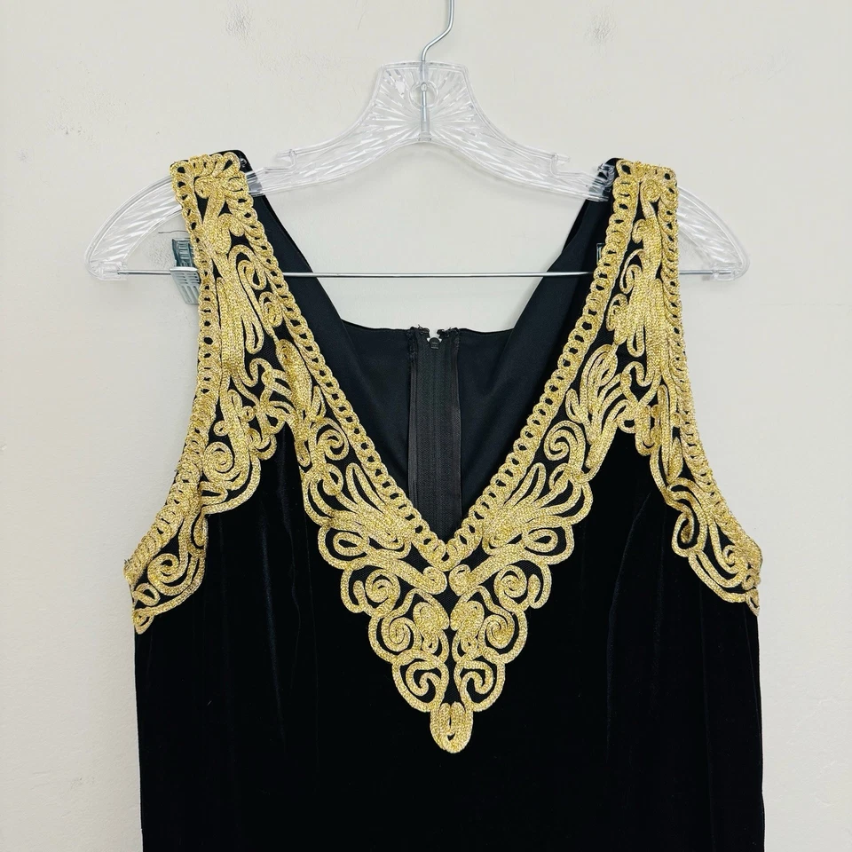 Betsy And Adam Black Sleeveless Gold Embroidered Evening Gown Women’s Size 18W - Image 2 of 4