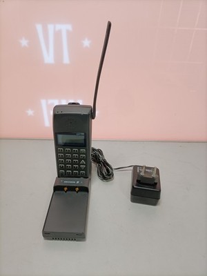 Vintage Handy Ericsson GH 198 GSM 1990er Jahre inkl Ladestation - Bastler