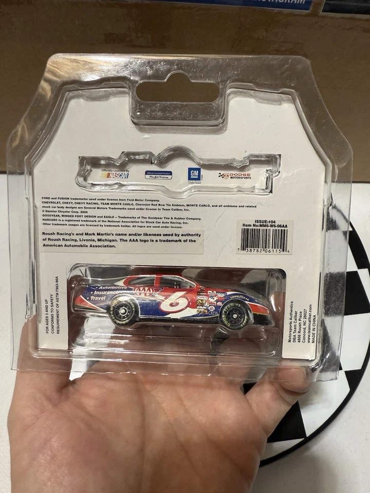 RARE* Mark Martin #6 AAA 2006 Team Caliber 1/64 Nascar Diecast - Image 4 of 4