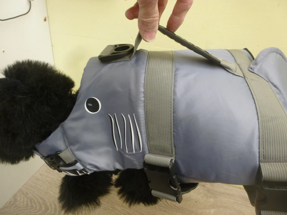 dog life jacket sharkha  design adjustable straps for a M/L dog - Image 3 of 4