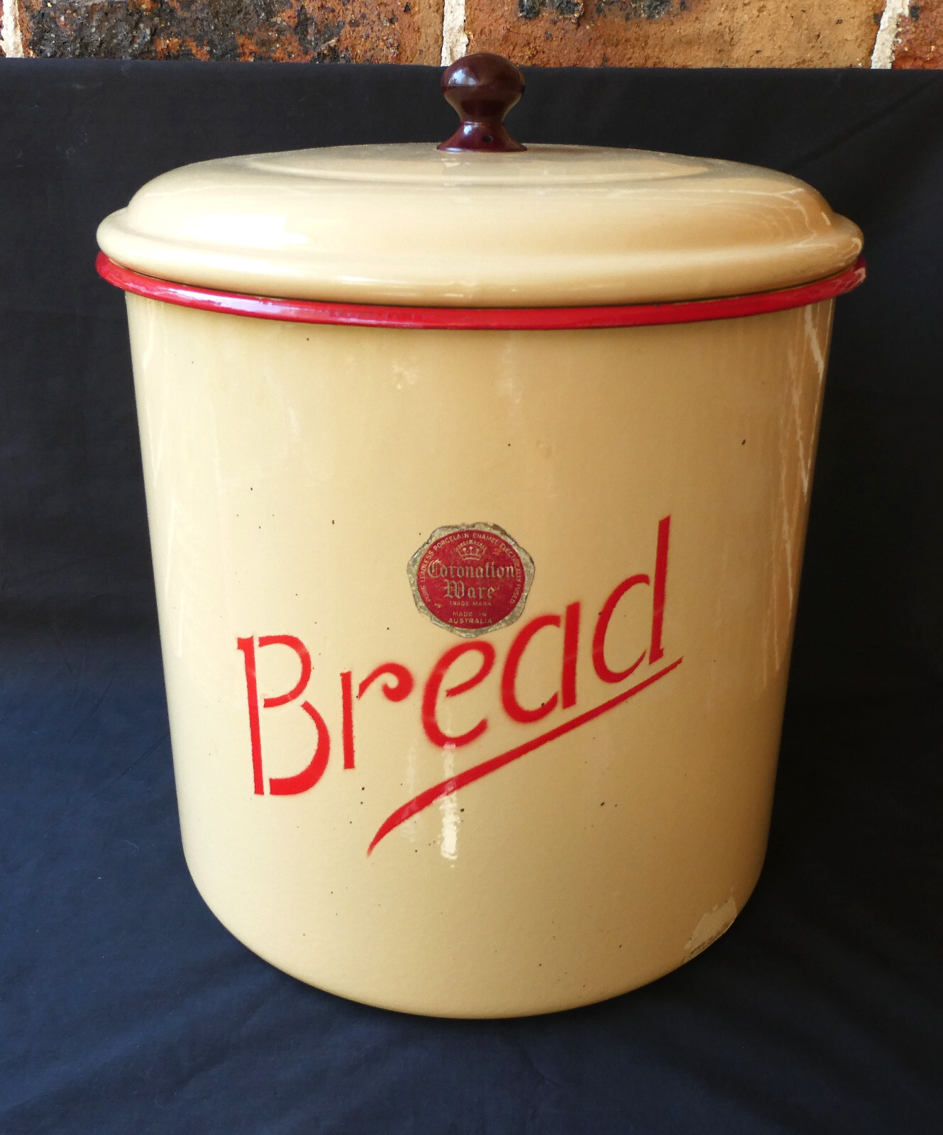 Rare Vintage 1930's/40's Australian Coronation Ware Large Enamel Bread