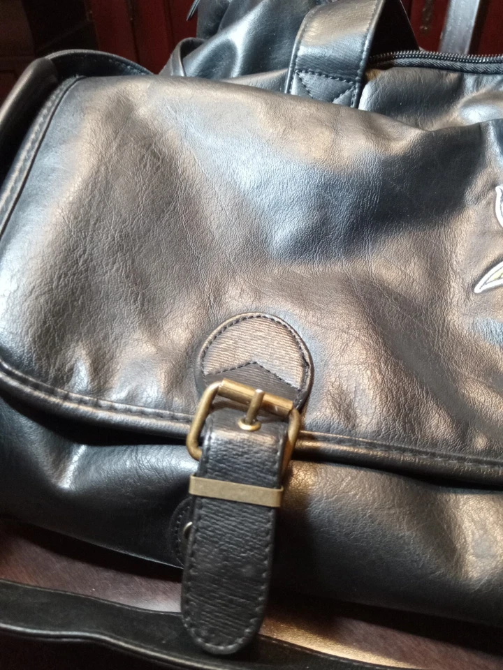 Bolso de Lona NFL MN Vikings Cuero Negro Herrajes de Alta Resistencia ¡Dejado en Superdome! Foto 3 de 4