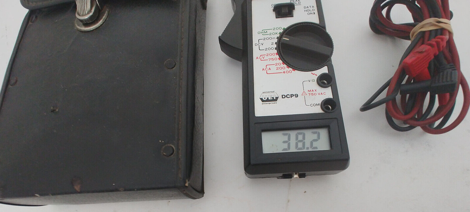 UEI DCP9 Clamp Multimeter Digital On Meter AC DC Voltmeter TESTED