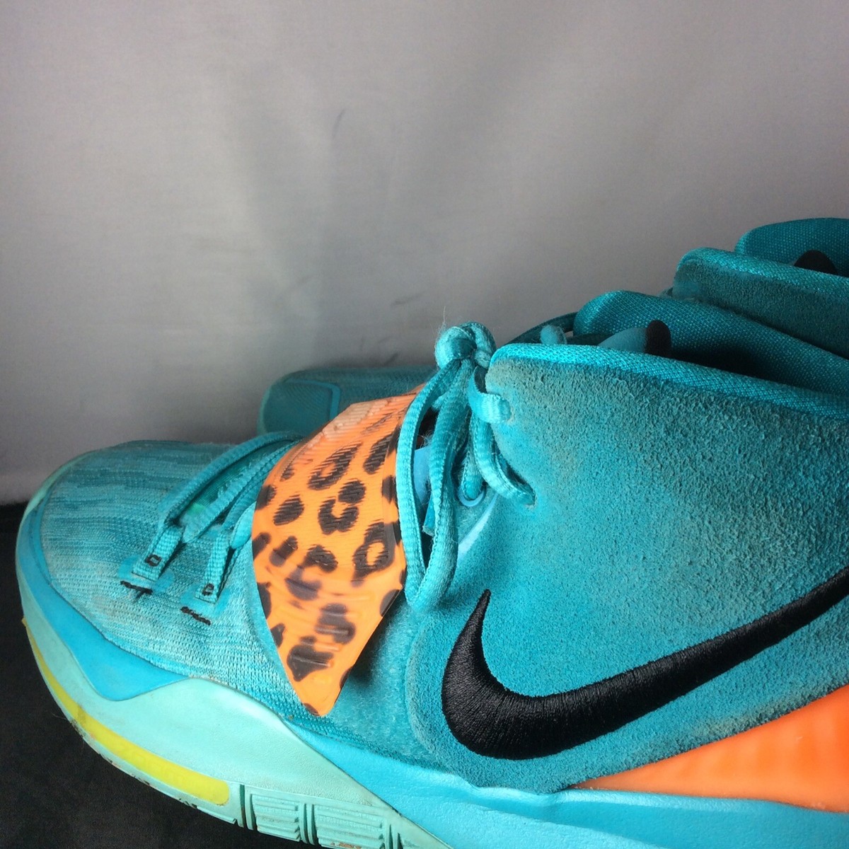 turquoise kyrie