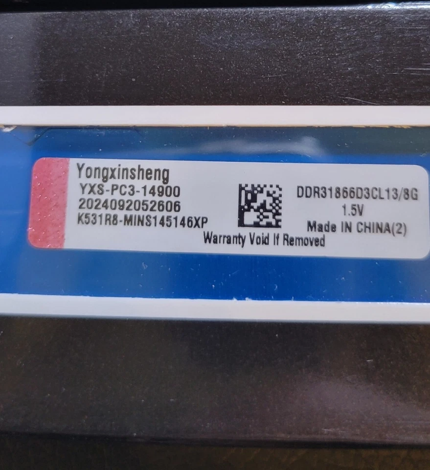 Yongxinsheng Blue 1866MHz PC3 1.5V Non-ECC Unbuffered DDR3 32GB(8GBx4) PC RAM - Image 2 of 4