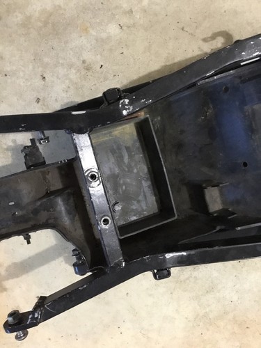 01-02 ZX6R BATTERY TRAY SUB FRAME FENDER ELIMINATOR TAG HOLDER 05-08 ZZR KAWASAK - Picture 3 of 12
