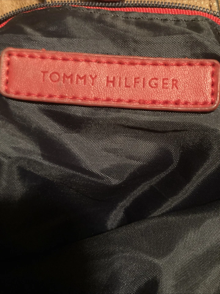 TOMMY HILFIGER Gran Cartera / Bolso de Mano - Marrón/Tostado - Muy Buen Estado Foto 4 de 4