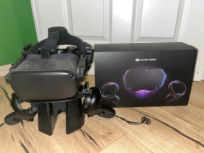 Oculus Quest   64GB (HTC Vive Deluxe Audio Strap)   Inkl. Stand, OVP