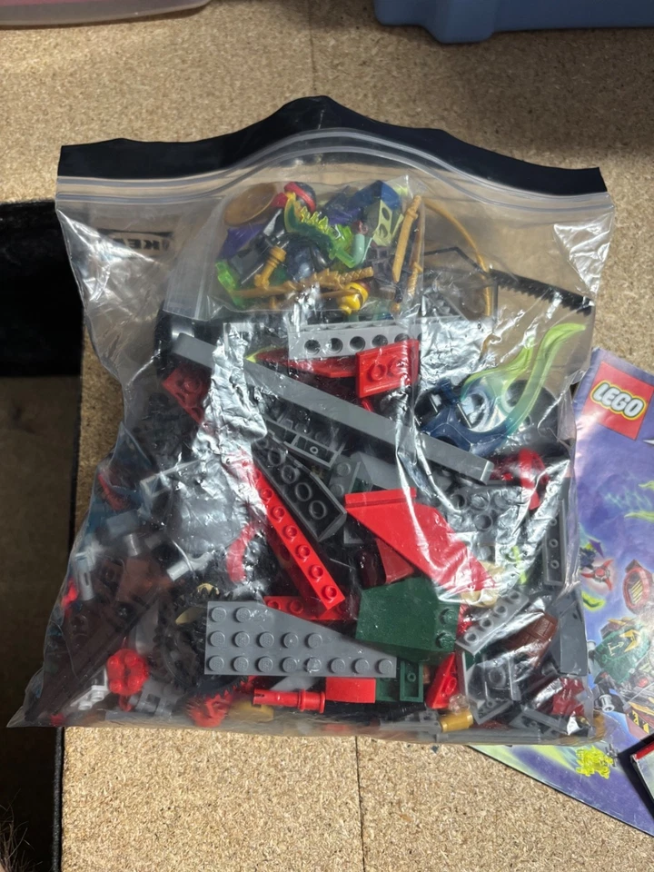 LEGO Ninjago 70735 Ronin R.E.X., photo 3 of 3