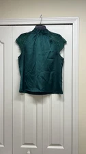 Nicole Miller Emerald Mock Top with Lace Mini Sleeves and Tie on Back Size Large