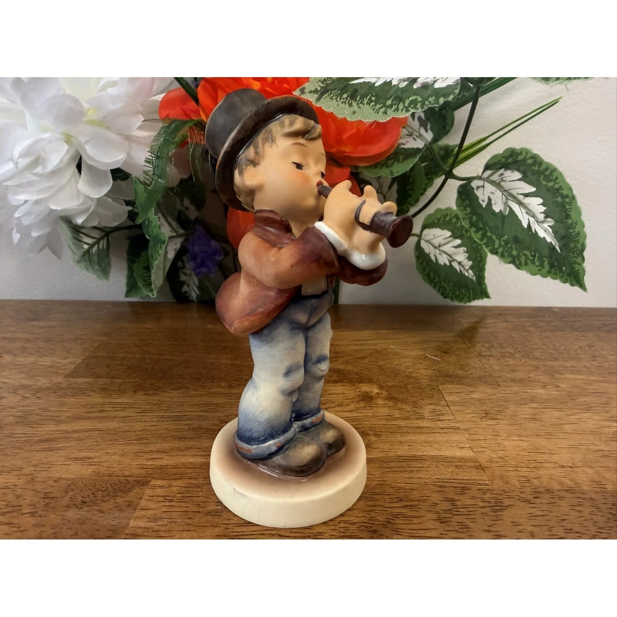 Goebel Figurine Renne avec décoration des jambes Rouge Fitz & Floyd