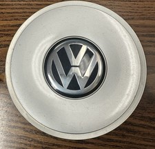 Volkswagen Passat Oem Center Cap 1998-2001 Silver 3b0 601 149