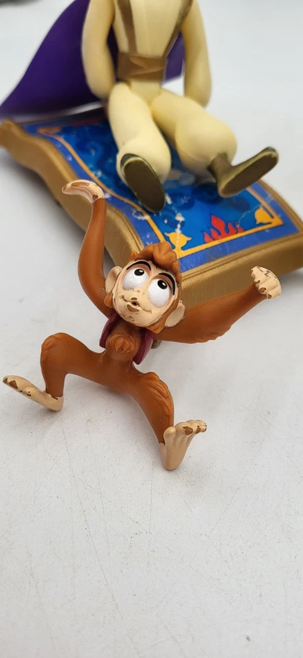 Lote De 12 Figuras De Colección Disner Alladin 1992-1993 Alladin Abu Genie Iago, Jafar Foto 2 de 4