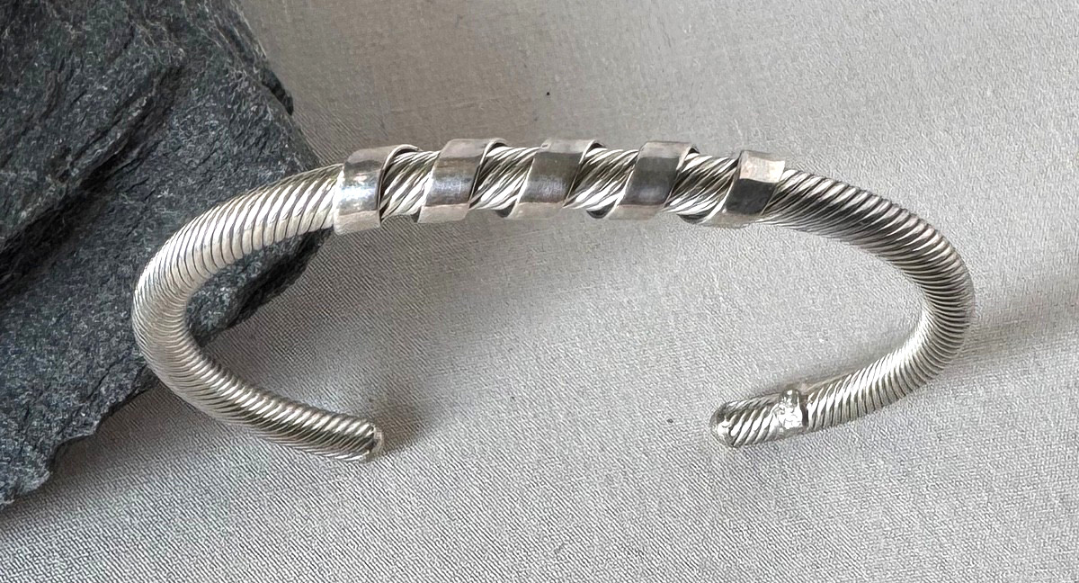 Simple Twisted Design Sterling Silver Bracelet;Y7… - image 2