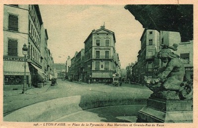 CPA 69 - LYON-VAISE (Rhone) - 246. Place de la Pyramide, Rue Marietton...