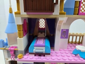 LEGO Cinderella's Romantic Castle 41055 DISNEY PRINCESS 100% Complete NO FIGURES