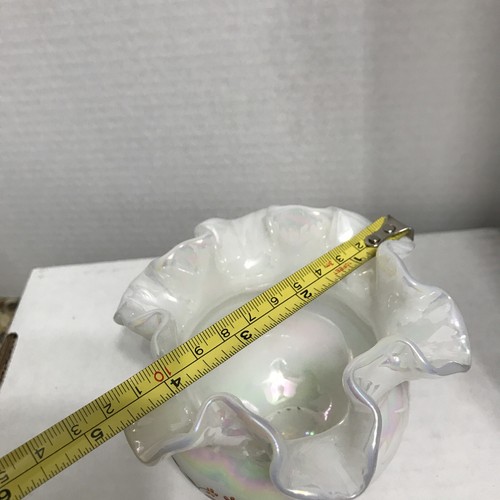 Fenton White Iridescent Glass 3.5” Ruffled Bowl Heart Flowers signed D Fredrick - Picture 3 of 6
