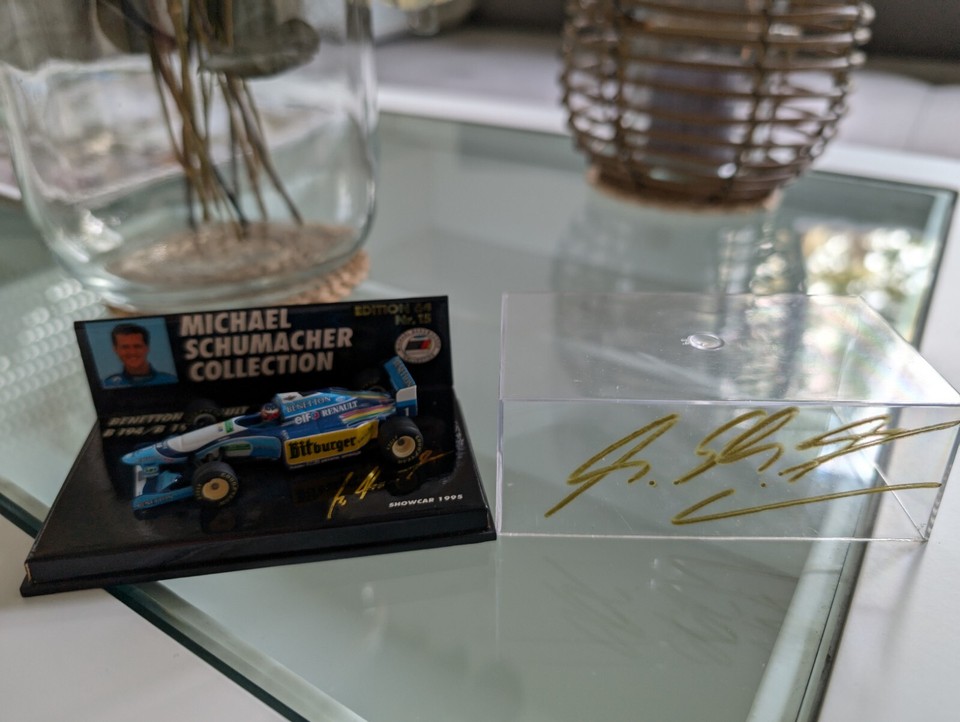 MICHAEL SCHUMACHER Autogramm signiertes Modellauto Formel 1