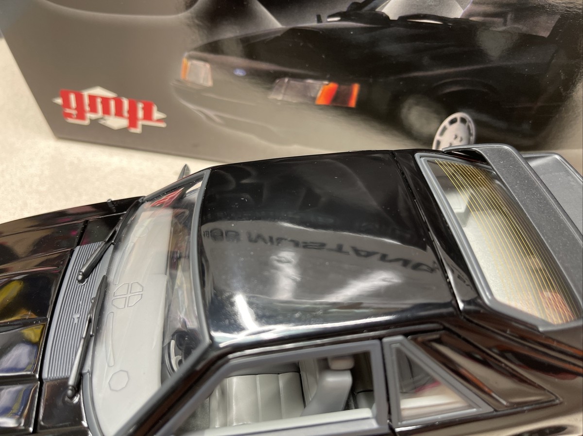 国内未入荷 1/18 GMP フォード マスタング SVO 1986 1/18 GMP 1986 Mustang SVO Black Paint Flaw 8064 See Photos