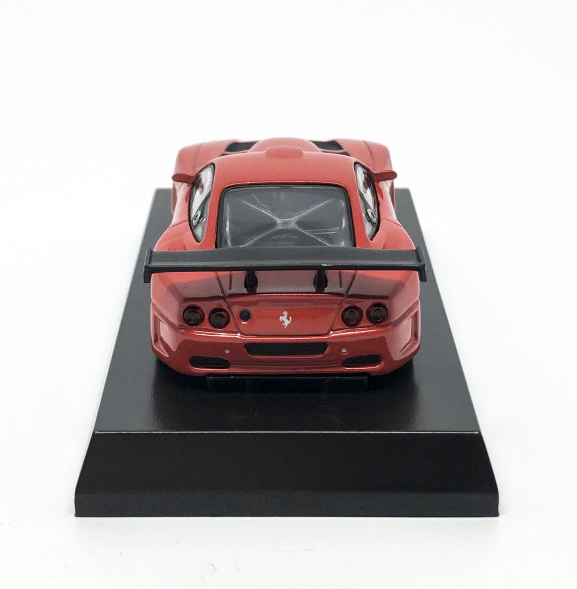 Kyosho Ferrari 575 GTC Red with Base 1/64 3