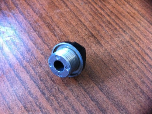 Entlüftung der Kurbelwelle Schraube Entlüftungsschraube Kawasaki GPZ 600 R