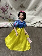 Disney Snow White Princess Collection Porcelain Doll W Stand J&H International