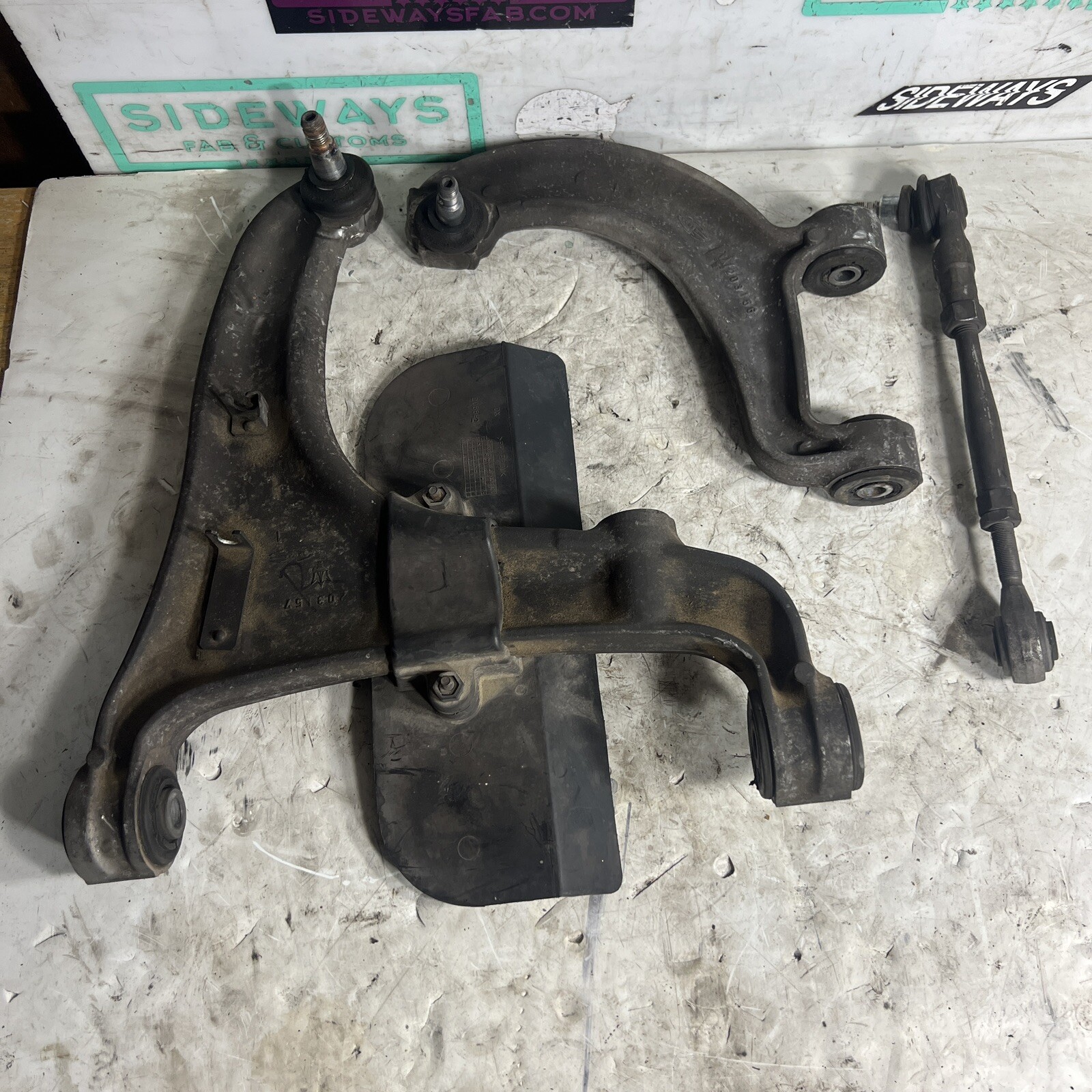 03-08 Maserati Quattroporte Right Rear Control Arm Set M139 Upper Lower Toe