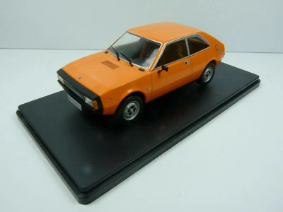 JUMAJO VQ11 Voiture 1/24 SALVAT Models : SEAT 1200 Sport 1977