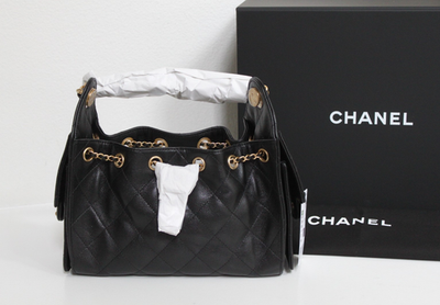 CHANEL 黒 ノベルティバッグ Chanel 2026 Black Caviar Leather Logo Small 25 Hobo Dustbag & Tag