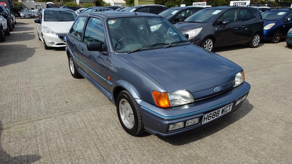 eBay - Ford Fiesta XR2i 1991,Never welde...