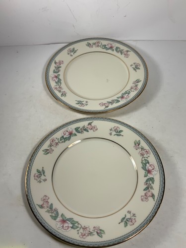 Set of 5 Lenox Serenade Pattern Plates- 2 Bread, 2 Salad, 1 Saucer Plate - Picture 10 of 13