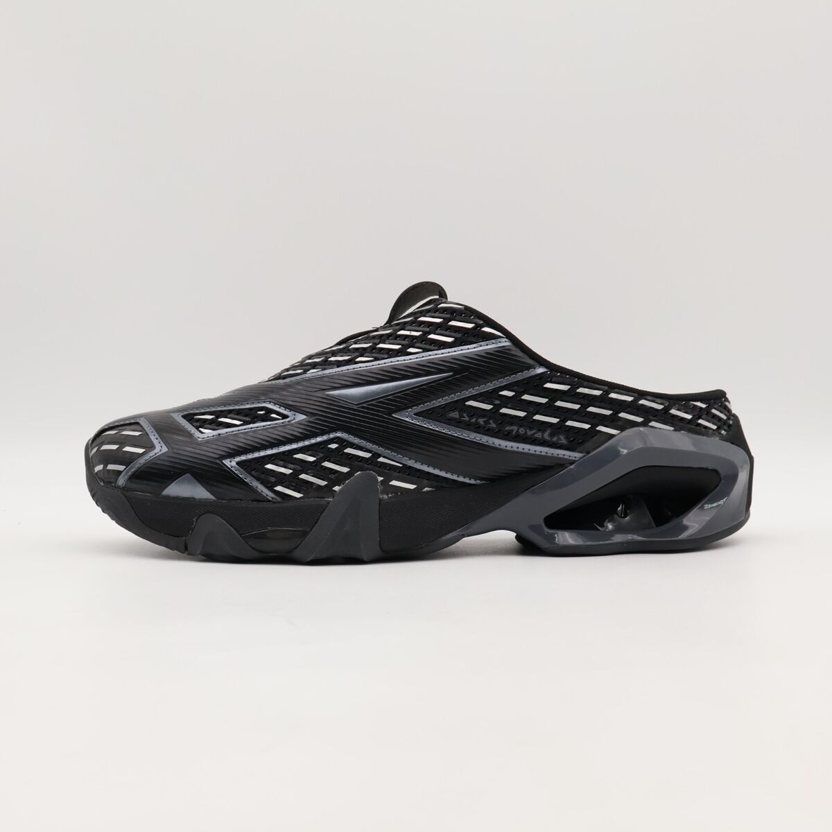 1203A500-001 Kiko Kostadinov Asics Novalis Gel-Styrax Black 1203A500-001 Kiko Kostadinov Asics Novalis Gel-Styrax Black