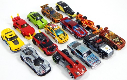 HOT WHEELS LOOSE LOT OF 15 2000s WELL USED MIX SPORTS CARS CLASSICS SUPER HERO - Picture 2 of 16