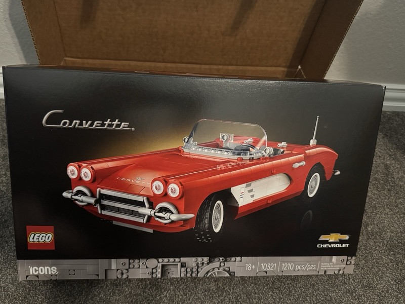 New LEGO Icons Corvette 10321 Factory Sealed 1201 Pieces Retired Original Box