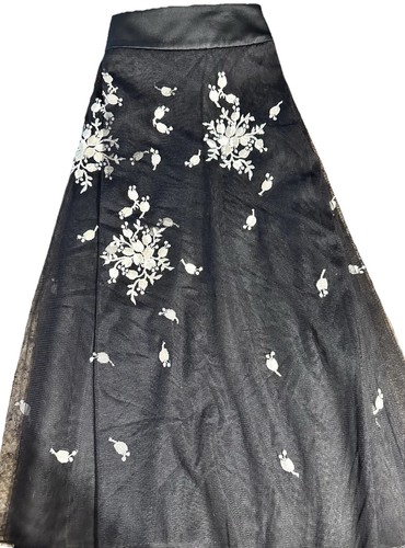 Ann Taylor Women's Petite Black with White Embroidery Skirt Flowers Zip Size 10p - Picture 12 of 13
