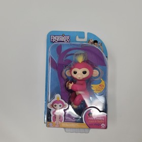 Fingerlings Baby Monkey Bella Pink Yellow Hair Interactive Toy WowWee New