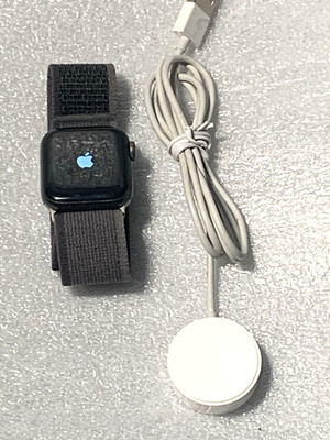 Apple Watch SE 40mm Black Aluminum Case Gray Nylon Band GPS Water-Resistant