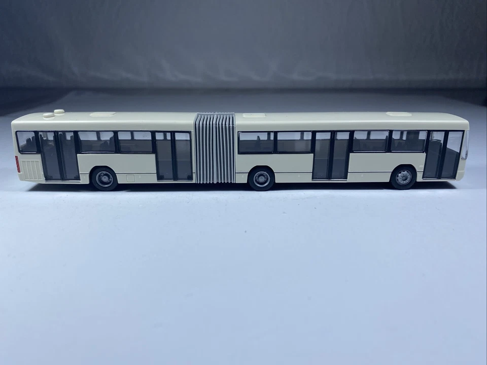 T100 RIETZE 1:87 HO BUS MERCEDES BENZ H0 Gelenkbus MB O 405 Stadtbus Schlenki H0 - Bild 4 von 4