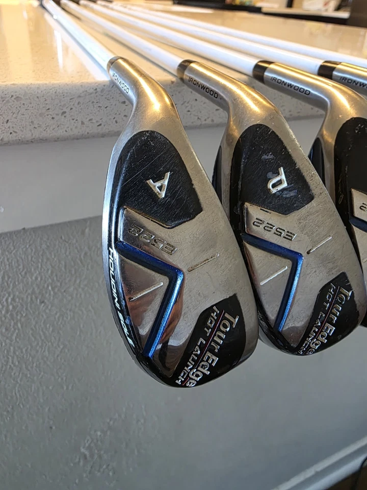 Tour Edge Hot Launch E522 Iron-Wood Set 6,7,9,P,A Fubuki 55R Graphite Left Hand - Image 2 of 4