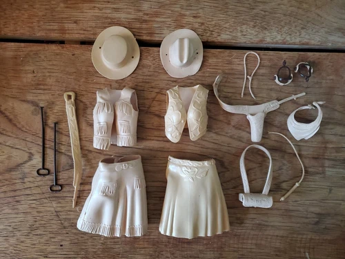 Vintage Marx Johnny West Jane Accessories Hats Skirt Bag Whip Belt Spurs Irons