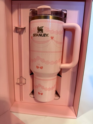 #ad #ad NIB 40 oz Stanley cup Quencher H2.0 Flowstate Pink Velvet Cake Valentines 2026 $99.99