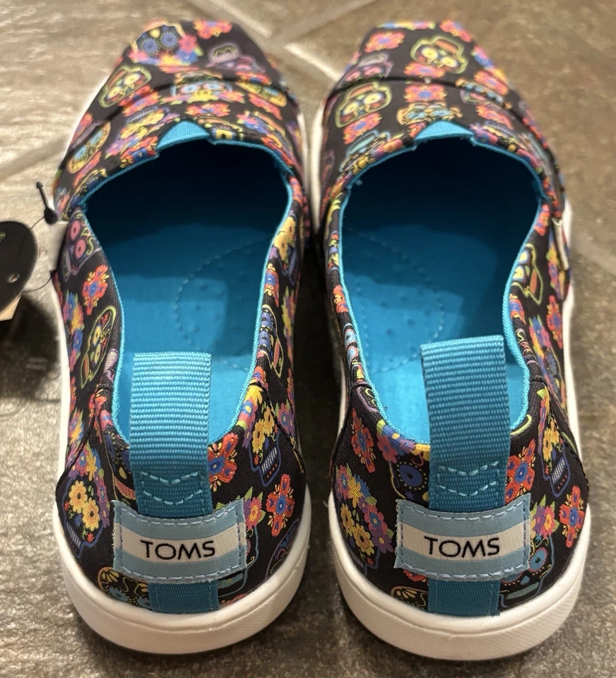 Sapatos TOMS Dia de los Muertos Glow-in-the-Dark Alpargata. Novo com etiquetas EUA 2.5 EU 34.5 - Imagem 4 de 4