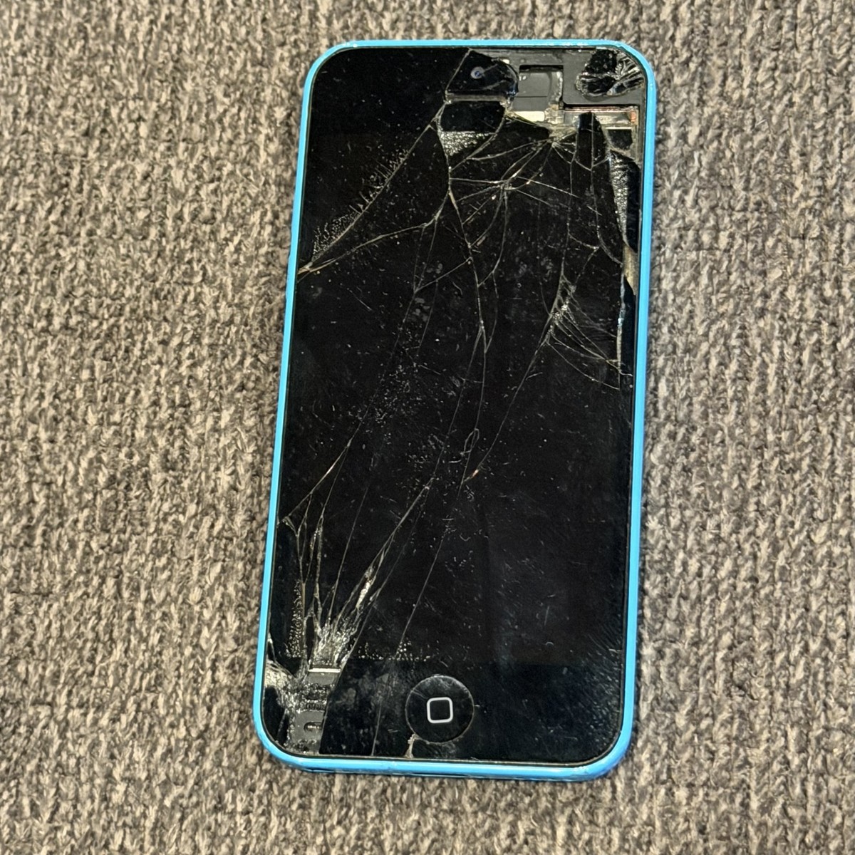 Apple iPhone 5C A1532 Blue 16GB - Cracked Screen, For Parts