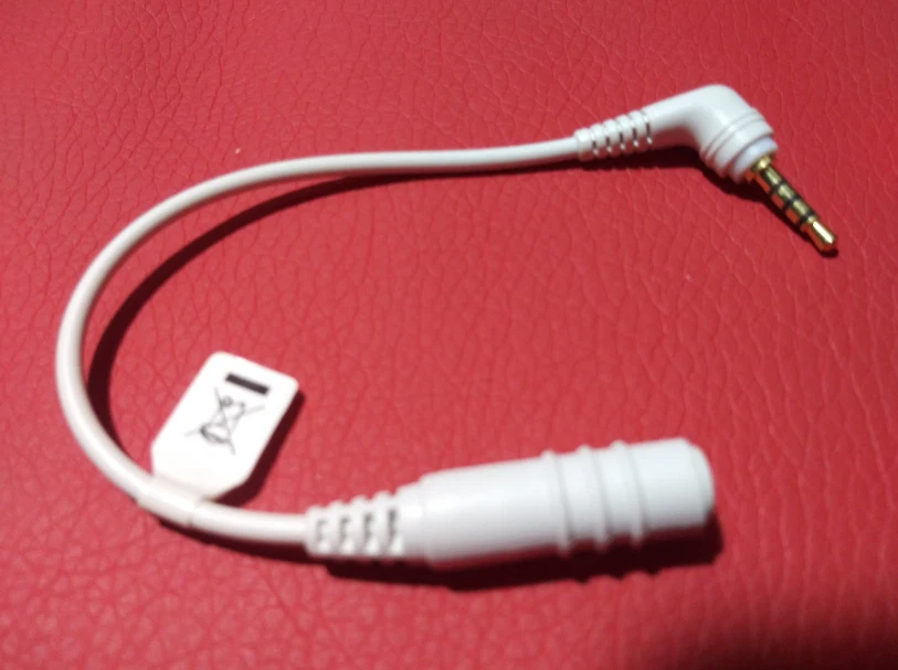 Cable adaptador conector de audio estéreo Motorola de 3 anillos de 2,5 mm macho a 3,5 mm hembra OEM Foto 2 de 4