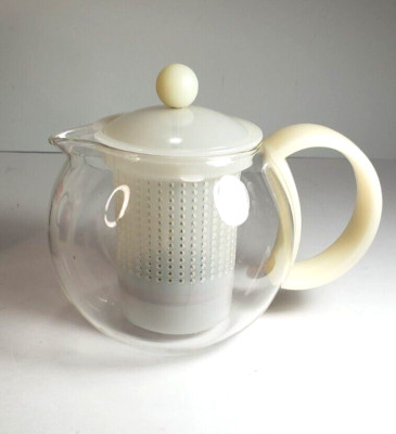 WHITE Vintage Bodum Assam Teapot 17 fl. oz. Glass Tea Press Infuser