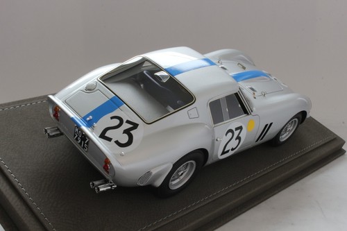 BBR BBR1853 Ferrari 250 GTO Le Mans 1962 auto #23 con parapolvere LE 128 1:18 - Foto 6 di 8
