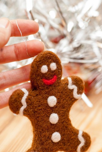 Felt Gingerbread Man Ornament – Wool Xmas Decor – Handmade Holiday Gift - Picture 3 of 5