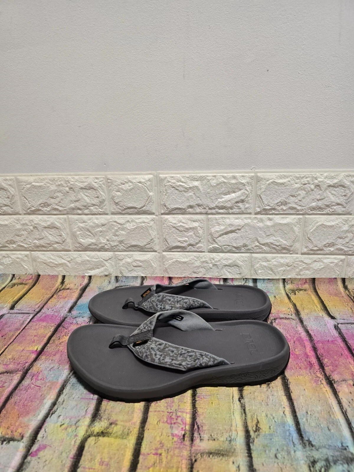 Teva Terragrip Flip Flops UK 8 (EU 42) Men's RRP £ 70 Vibe Dark Gull Grey
