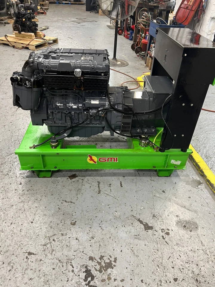 Generador Deutz F4L 1011F 26 Kw Foto 3 de 4