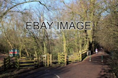 FOTO WALTON-LE-DALE ZWEI BÖSCHUNGEN DIE EINE NACH RECHTS IST DIE LA
